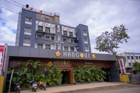 Hotel Hangout