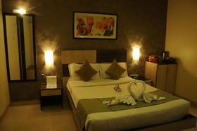 Treebo Trend Madhav International