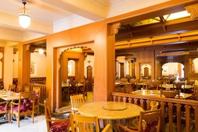FabHotel Rajwada