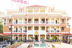 FabHotel Rajwada