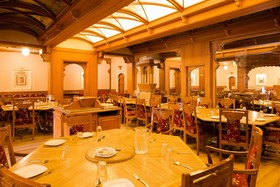 FabHotel Rajwada