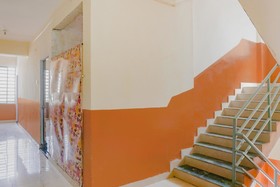 Hotel Royal by OYO Rooms