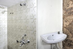 Hotel Sai Kiran by OYO Rooms