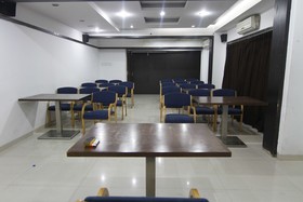 Lakme Executive The Business Hotel by Fabhotels