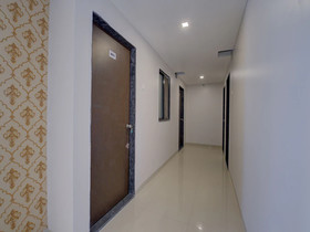 Log Inn Plaza By OYO Rooms