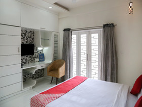 Lrh Service Apartments By OYO Rooms
