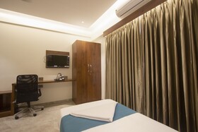 Monarch Guestline Magarpatta