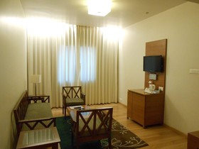 Lemon Tree Hotel, Pune