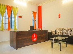 Hotel D Villa by OYO Rooms