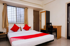 OYO Flagship 22520 Lakeview Lohegaon