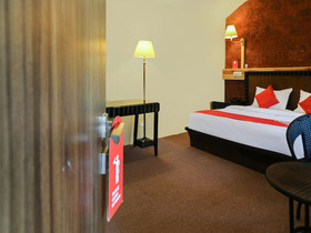 Raj Palace By OYO Rooms
