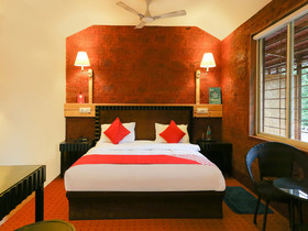 Raj Palace By OYO Rooms
