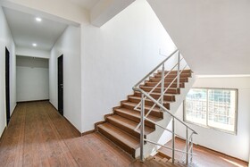 Red Velvet Inn & Suites By Fabhotel