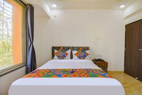 Red Velvet Inn & Suites By Fabhotel