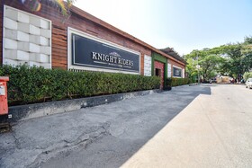 Red Velvet Inn & Suites By Fabhotel