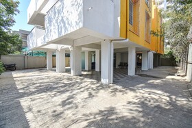 Red Velvet Inn & Suites By Fabhotel