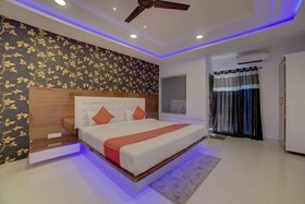 Royal Imperio By OYO Rooms