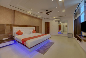 Royal Imperio By OYO Rooms