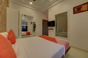 Royal Imperio By OYO Rooms