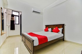 Sahara Lodge by OYO Rooms