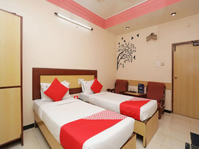 Shree Yash Hotel by OYO Rooms