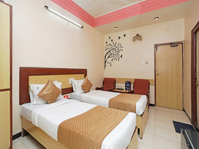 Shree Yash Hotel by OYO Rooms
