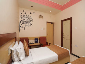 Shree Yash Hotel by OYO Rooms