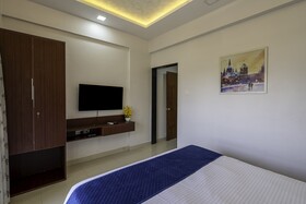 StayBird Divine Suites Business Hotel