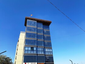 The Grand Sarovar Inn and Suites