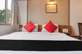 Treebo Trend Sahara by OYO Rooms