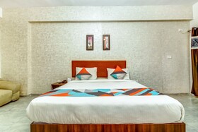 Classio Suites by FabHotel