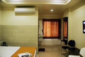 Hotel Apple Sai Residency