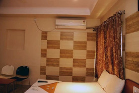 Hotel Apple Sai Residency