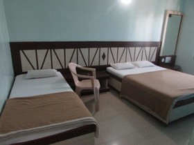 Hotel Sai Aradhana