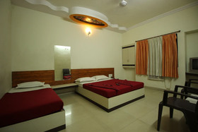 Hotel Yog Palace