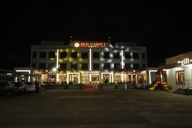 Hotel Red Carpet