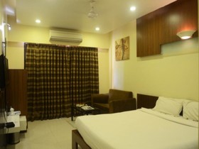 Hotel Suvi Palace
