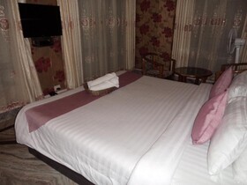 Hotel Crescent