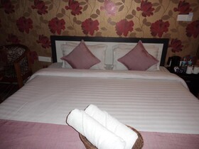Hotel Crescent