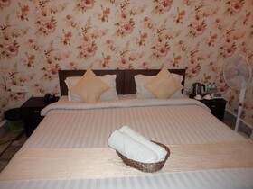 Hotel Crescent