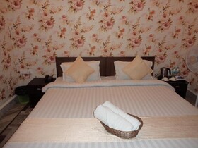 Hotel Crescent