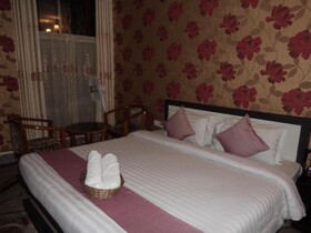 Hotel Crescent
