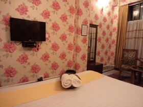 Hotel Crescent