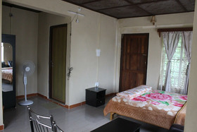 Pumpkin StreamSide Guest House