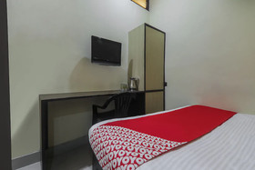 Hotel Golden Peak by OYO