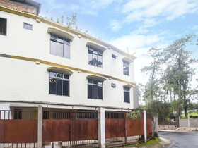Live Inn Guest House by OYO Rooms