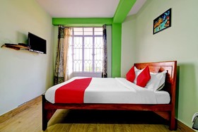 Meera Holiday Villa by OYO Rooms