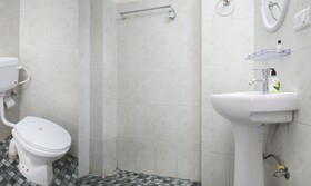 Nirvana Guest House by Treebo