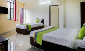 Nirvana Guest House by Treebo