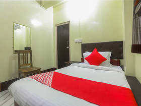 OYO 18330 Stay At Jo's Guest House
